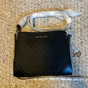 NWT Michael Kors “Nicole” Crossbody